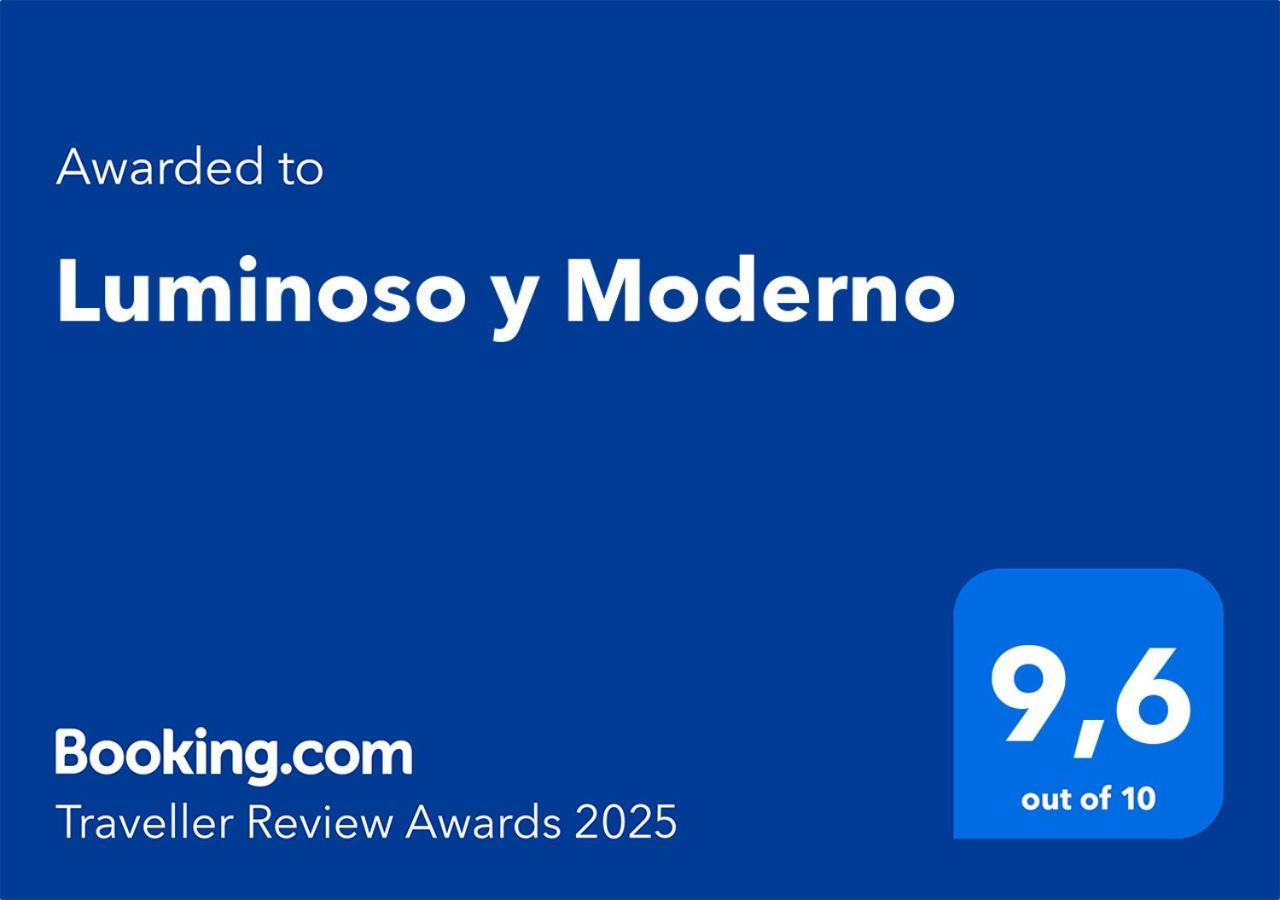 Luminoso Y Moderno O Grove